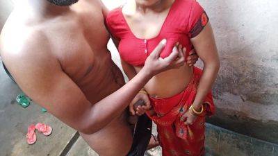 Hot Fucking Of Desi Indian Wife Outdoor Early Morning Sex In A Village - hclips - India