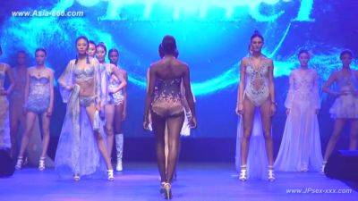 Chinese model in sexy lingerie show.20 - hclips - China