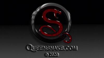 Queen Snake In Nazryana - Pencils - hotmovs.com
