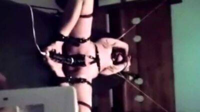 Slave Nina subjected to tormenting machine - drtuber