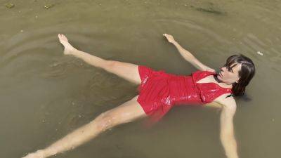 Wetlook Red - Wearing A Beautiful Red Dress That Floats On Water - upornia