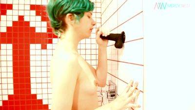 Sucking A Dildo In The Hotel Shower - hclips
