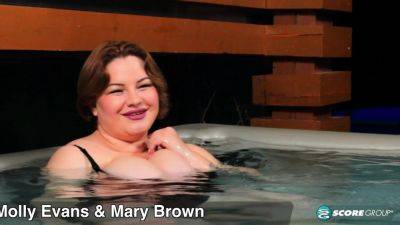 Molly Evans & Mary Brown: Hot Tub Girlfriends - hotmovs.com