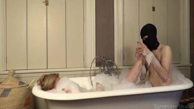 Bath Time Pampering For Lady Dalia With A Golden Ending For 13 Min - hclips