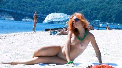 Hot nudist teen loves spending a day on a beach with her friends - hclips