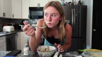 Cooking With Audra What I Eat In A Day! Audra Miller - hclips