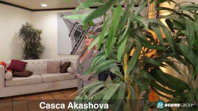 Casca Akashova's Smashing Date - hotmovs.com