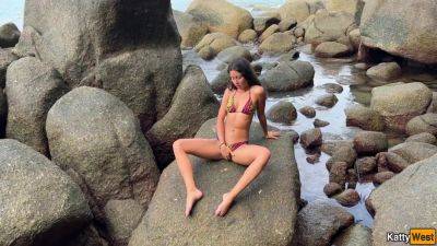 Brunette Masturbates With Oil On A Beach - hotmovs.com